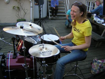 Heidi på trommer